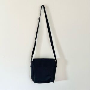American Vintage Classic Black Crossbody Bag
